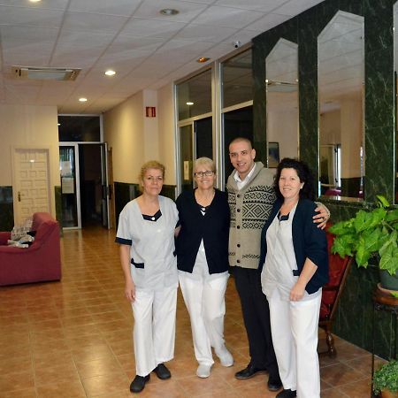 Hostal La Casa De Enfrente Малага Екстериор снимка